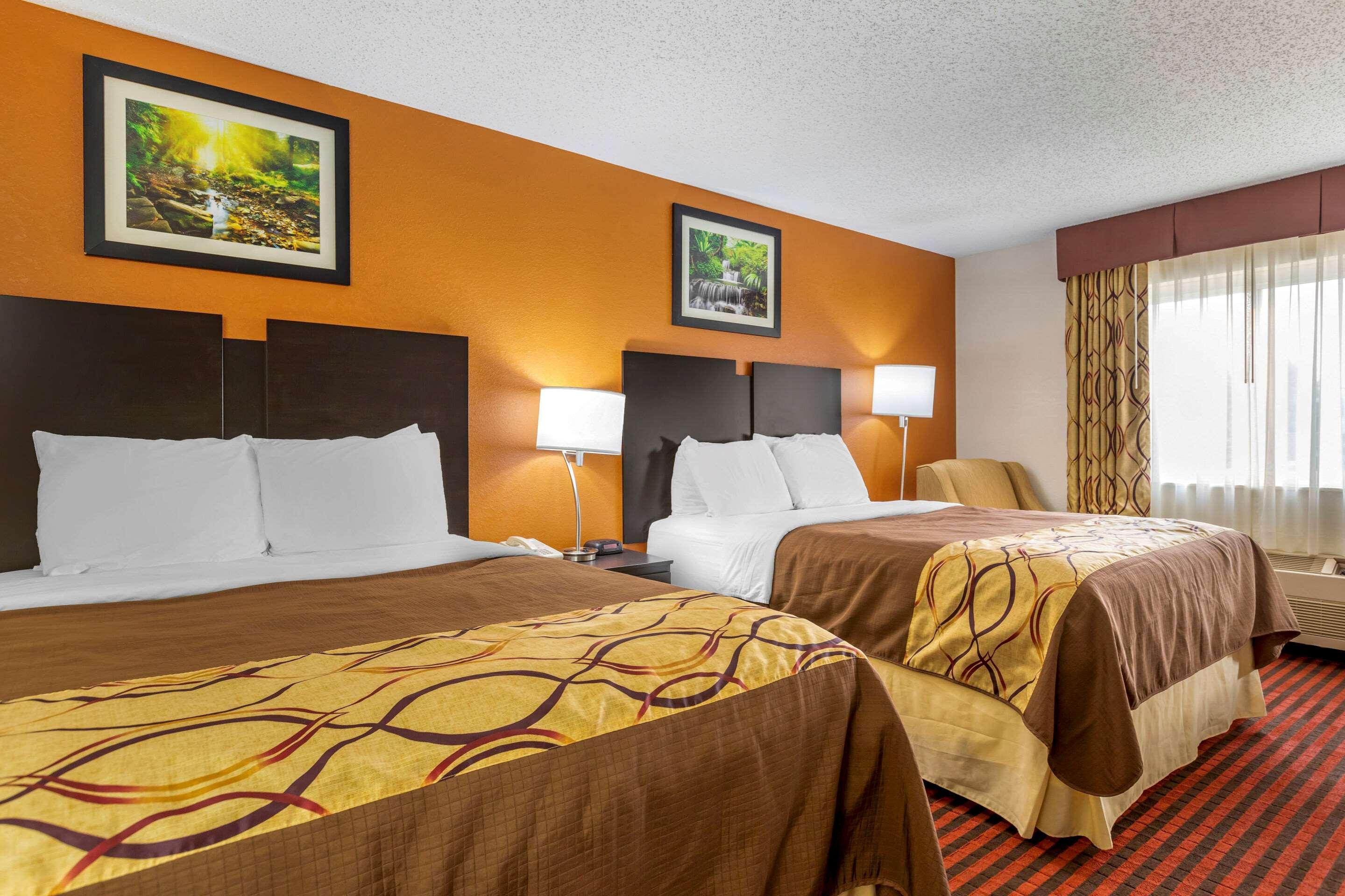 Rodeway Inn Coopersville Exterior photo